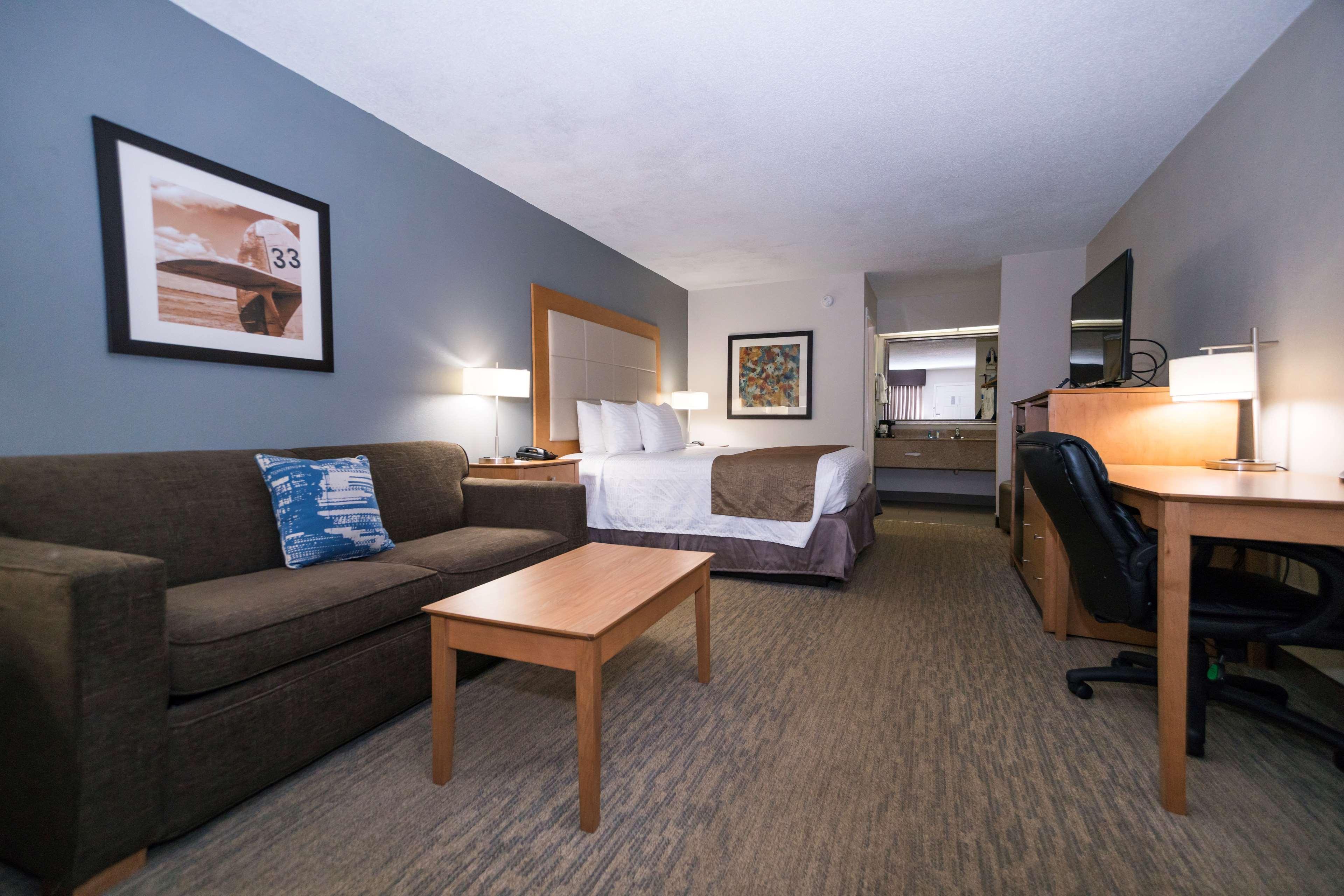 Best Western Airport Inn Pearl Exterior photo